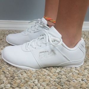 Fila Shout Girls Cheer Shoes White Sz 6